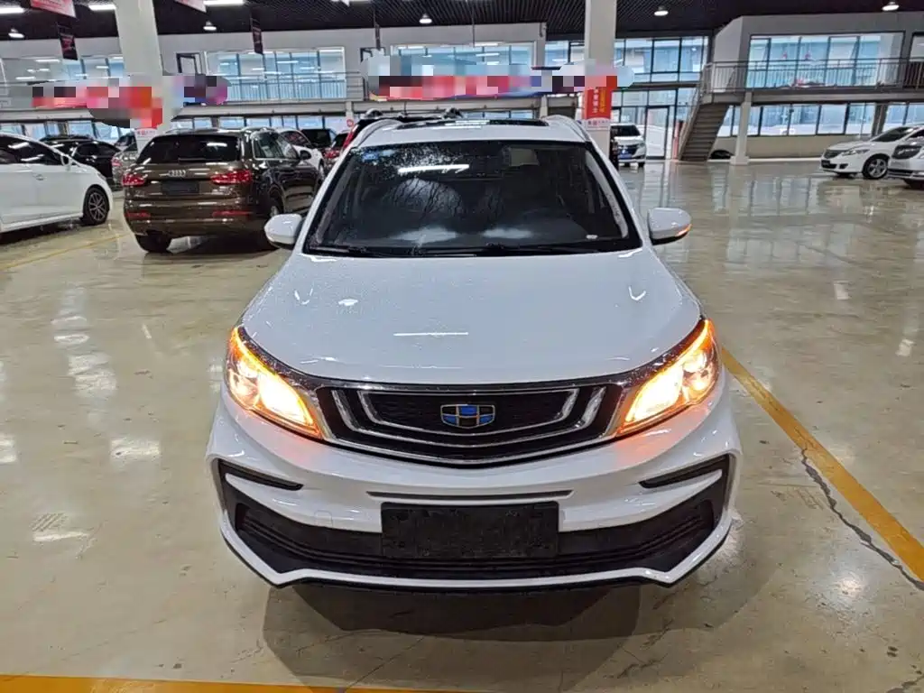 Geely Vision X3 — миниатюра 3
