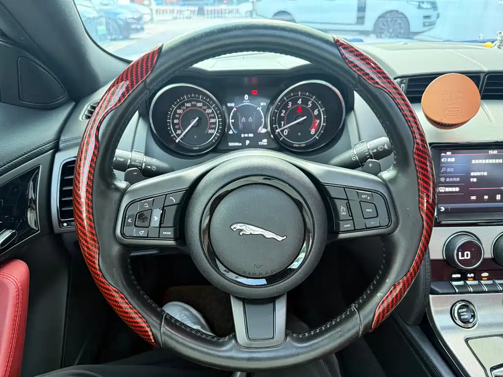 Jaguar F-TYPE — миниатюра 9