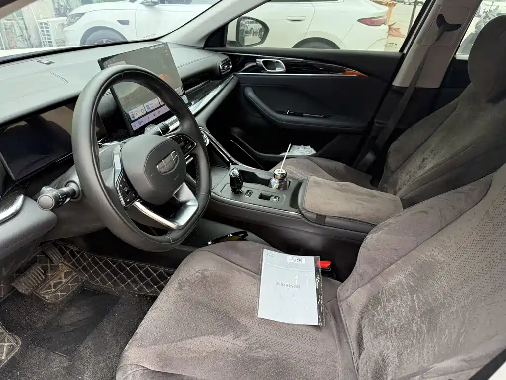 Geely Emgrand — миниатюра 7