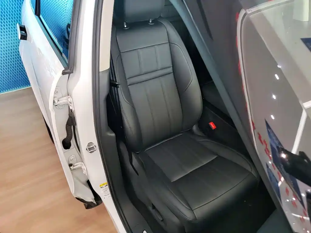 Land Rover Evoque — миниатюра 25