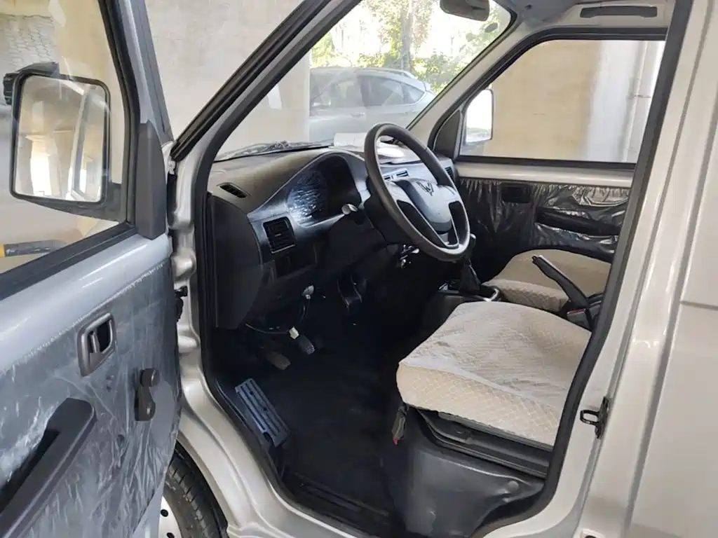 Wuling Rongguang Mini Truck — миниатюра 16