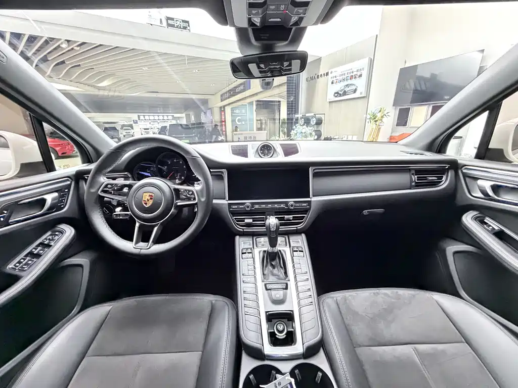 Porsche Macan — миниатюра 21