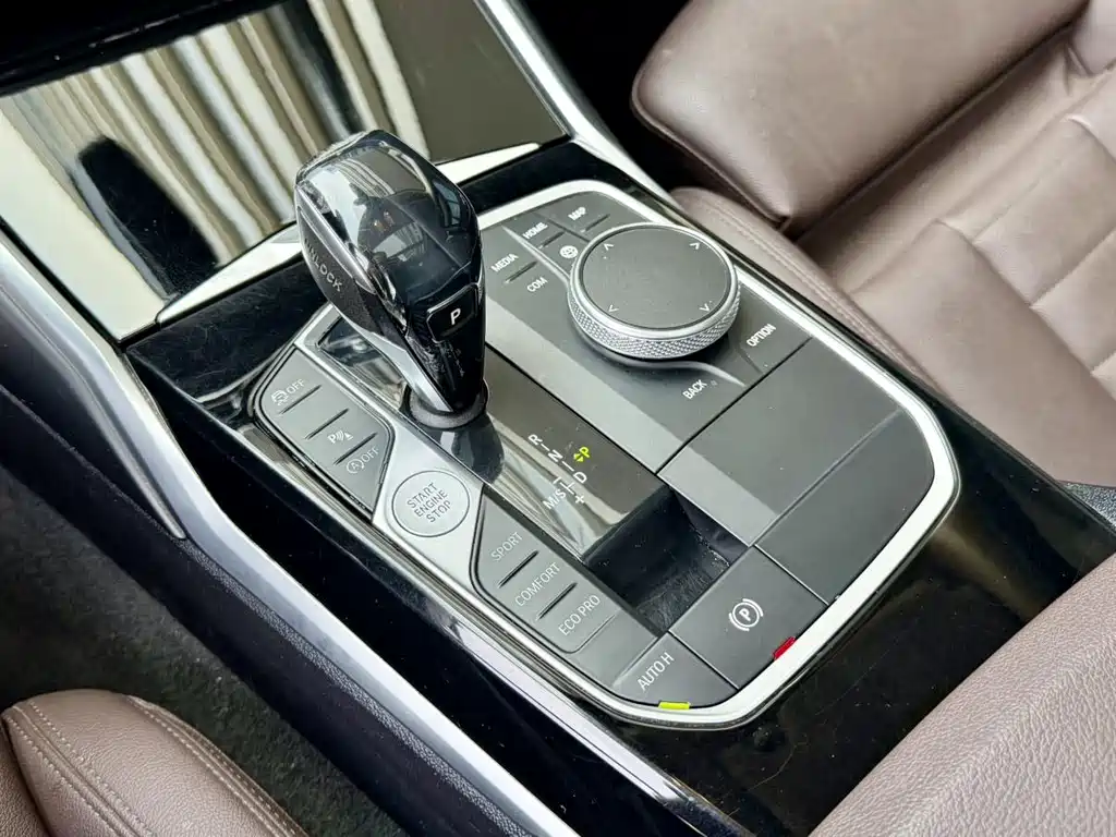 BMW 3 Series — миниатюра 13