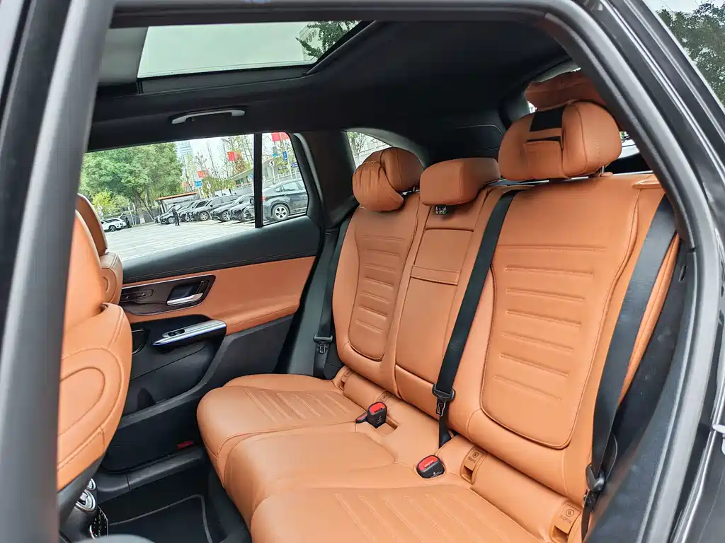 Mercedes-Benz GLC — миниатюра 17