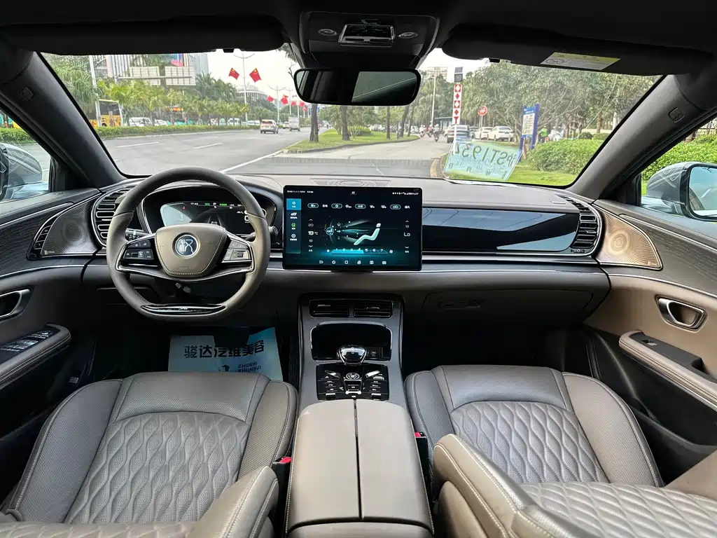 BYD Han — миниатюра 15