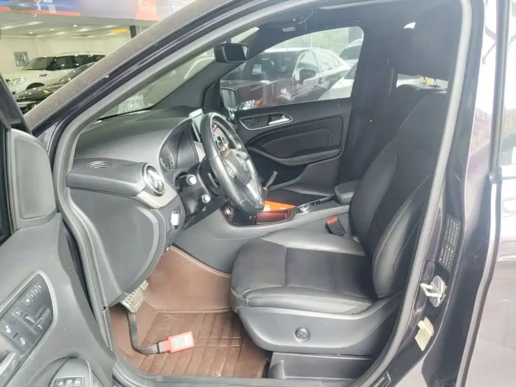 Mercedes-Benz B-Class — миниатюра 15