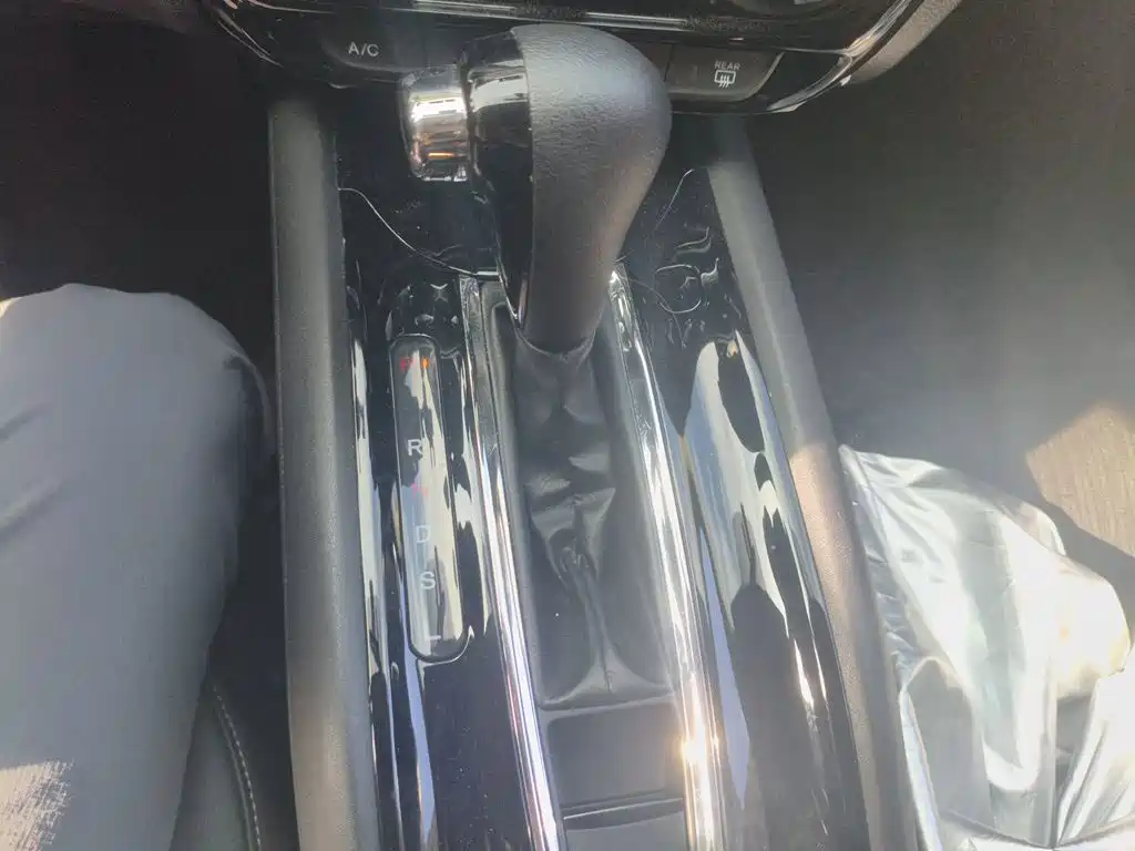 Honda Vezel — миниатюра 10