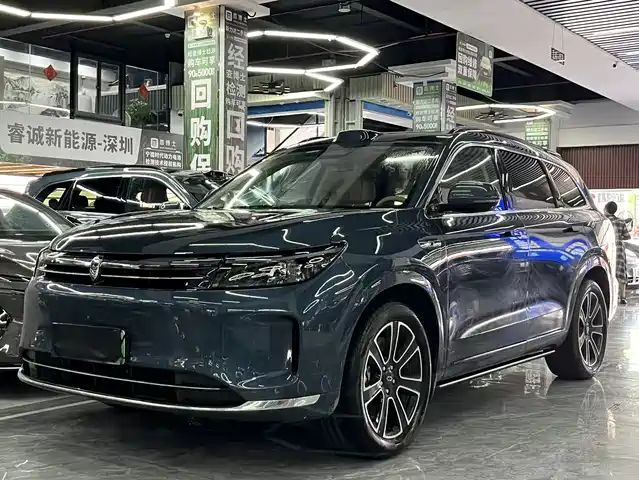 HONGMENG ZHIXING ASK THE WORLD M7 2024