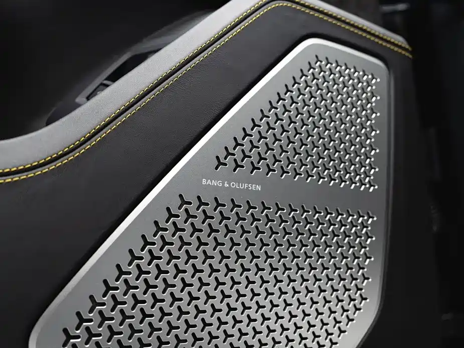 Lamborghini Urus — миниатюра 8