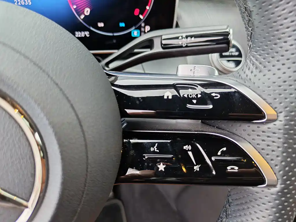 Mercedes-Benz GLC — миниатюра 12