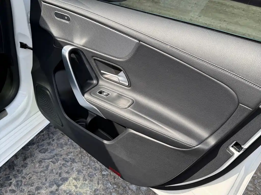 Mercedes-Benz A-Class — миниатюра 18