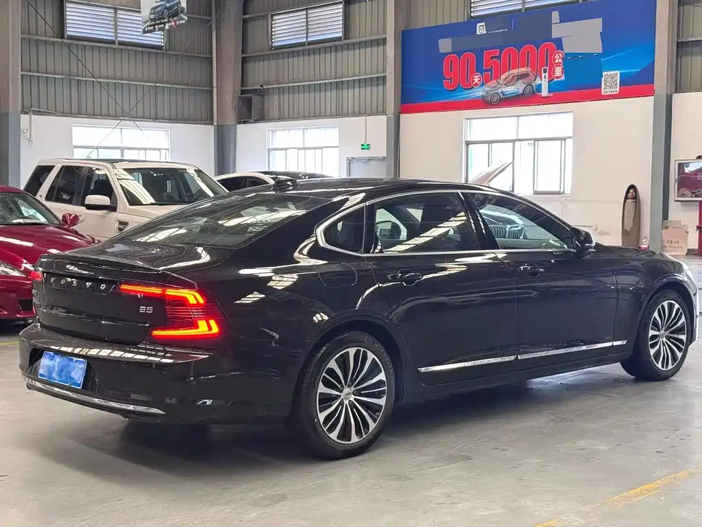 Volvo S90 — миниатюра 6