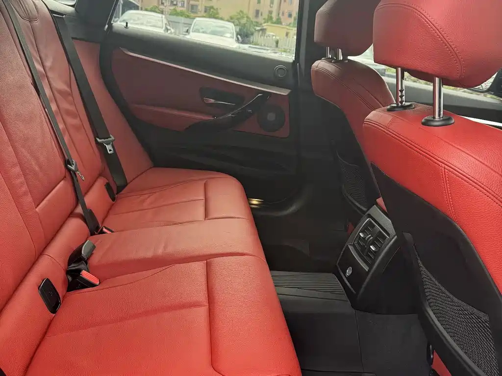 BMW 3 Series GT — миниатюра 17