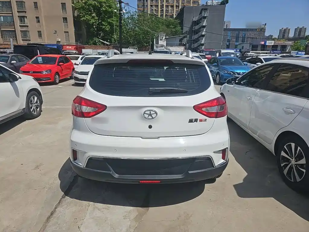 JAC S2 2015 1.5L MT Luxury