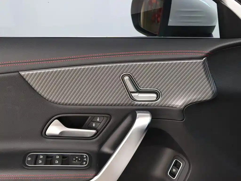 Mercedes-Benz A-Class — миниатюра 18