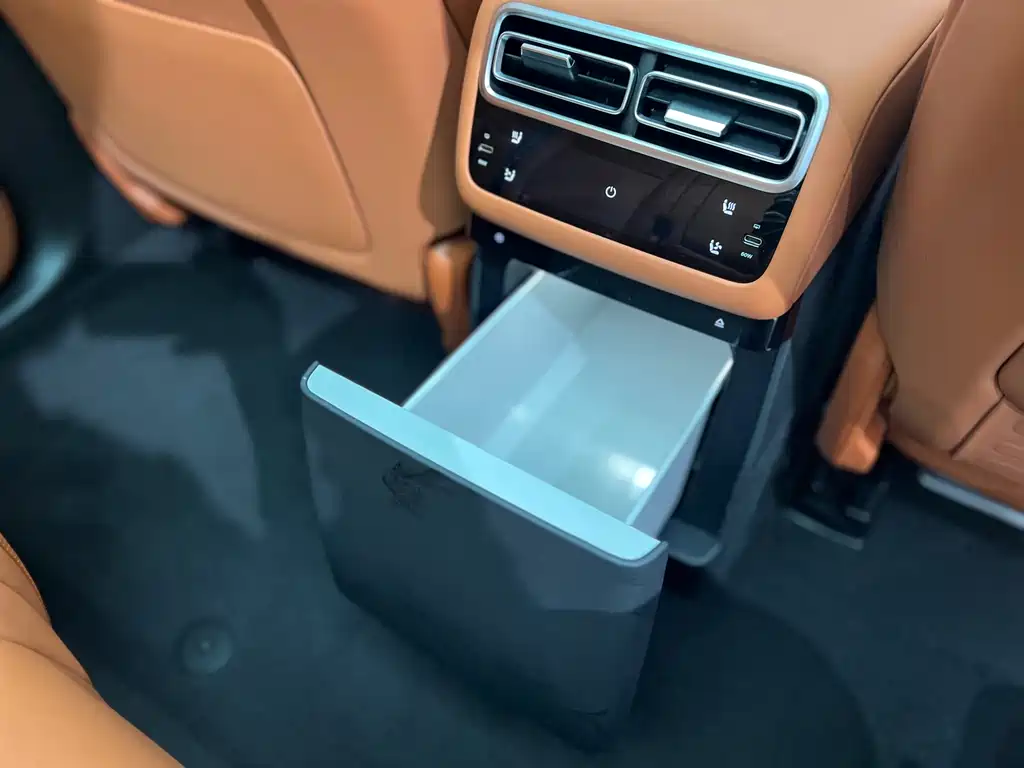 Li Auto Li L7 — миниатюра 14
