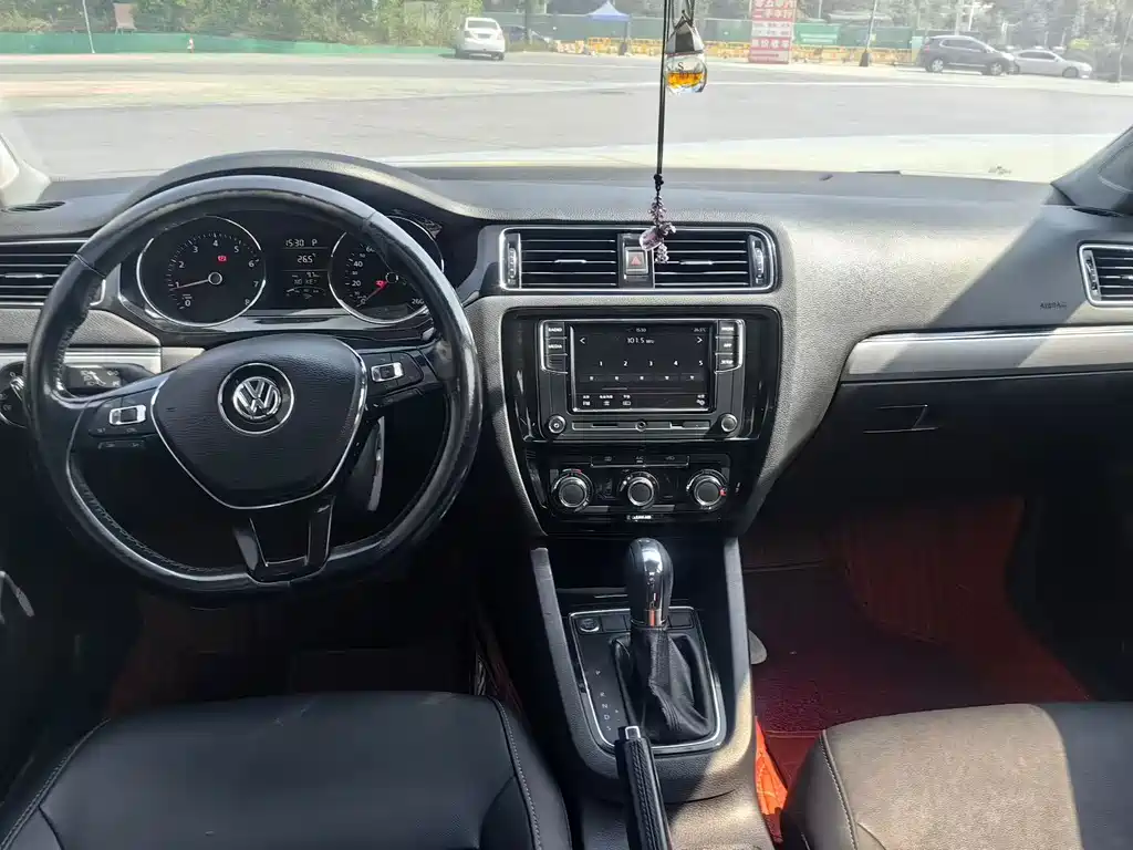 Volkswagen Sagitar — миниатюра 9