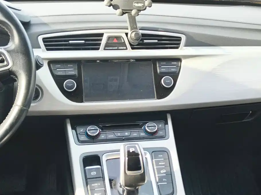 Geely Boyue — миниатюра 13