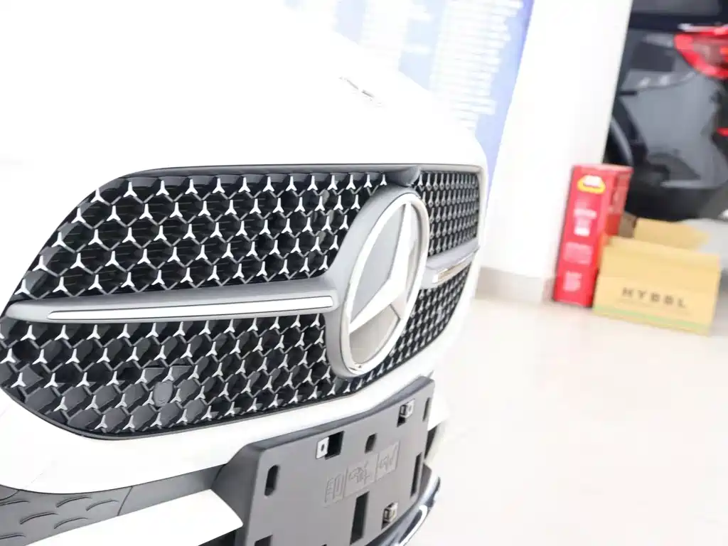 Mercedes-Benz A-Class — миниатюра 8