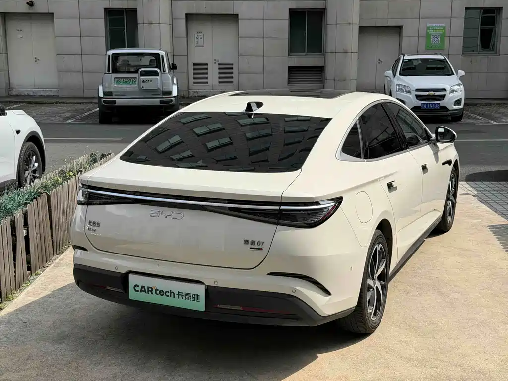 BYD Seal 07 DM-i — миниатюра 3