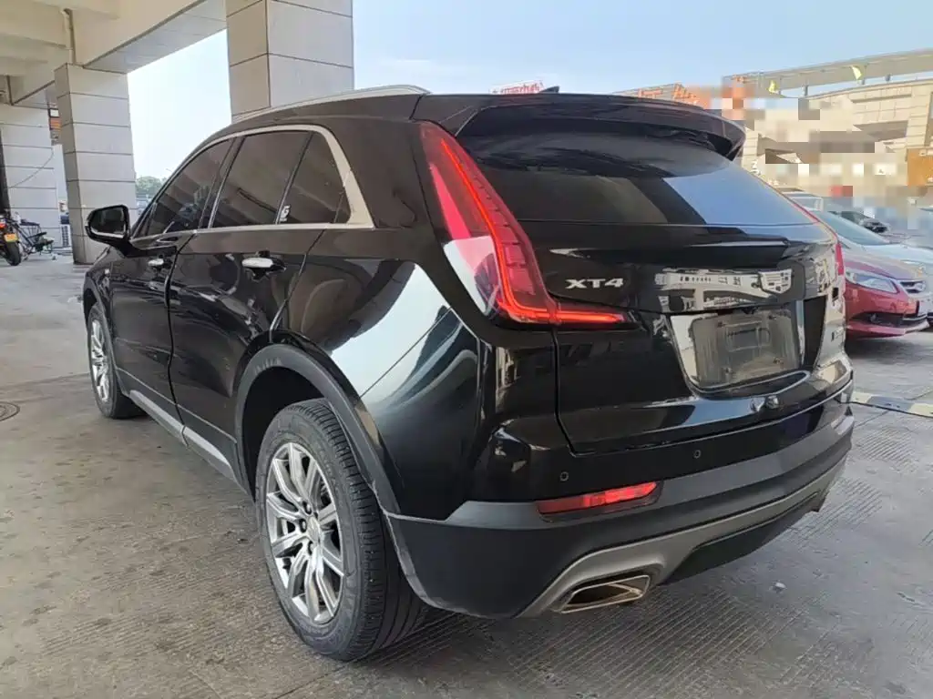 Cadillac XT4 — миниатюра 5