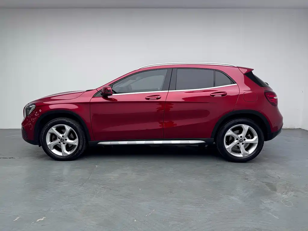 Mercedes-Benz GLA — миниатюра 18