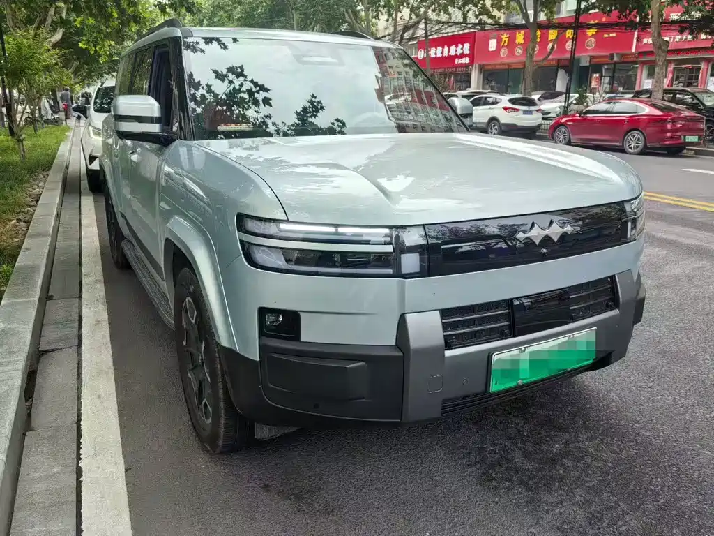 Fangchengbao Leopard 7 7 2025 200KM Max