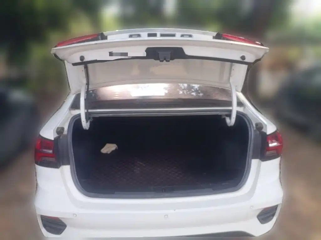Roewe i5 — миниатюра 15