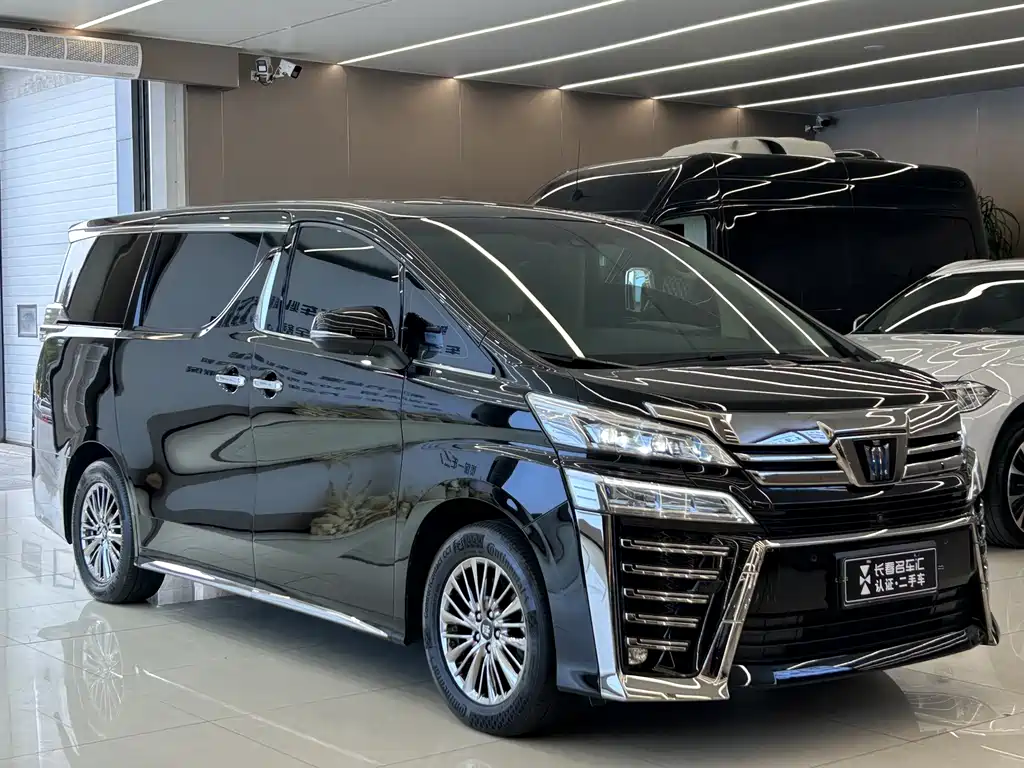 Toyota Vellfire — миниатюра 3