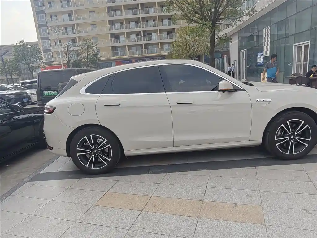 AITO AITO M5 — миниатюра 3