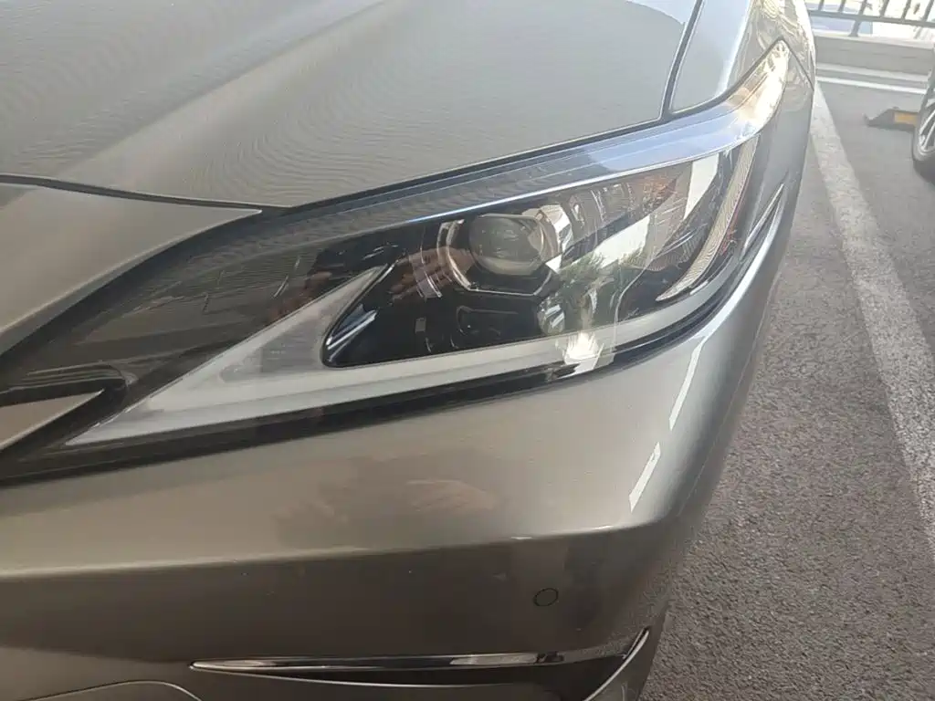 Lexus ES — миниатюра 24