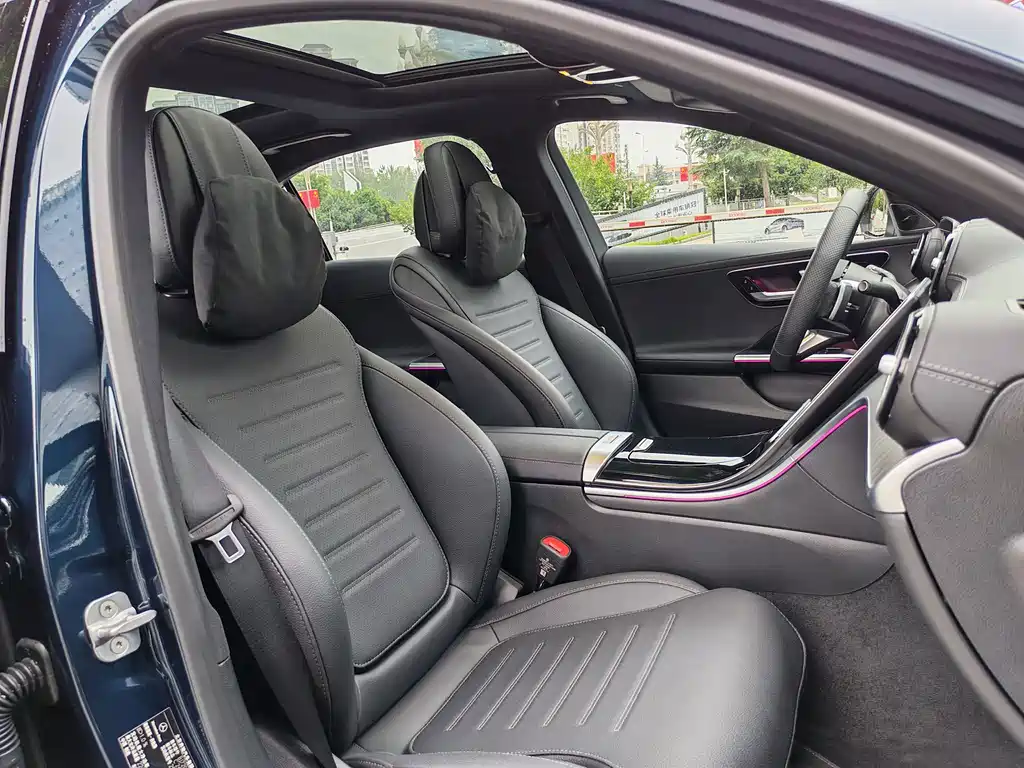 Mercedes-Benz C-Class — миниатюра 31