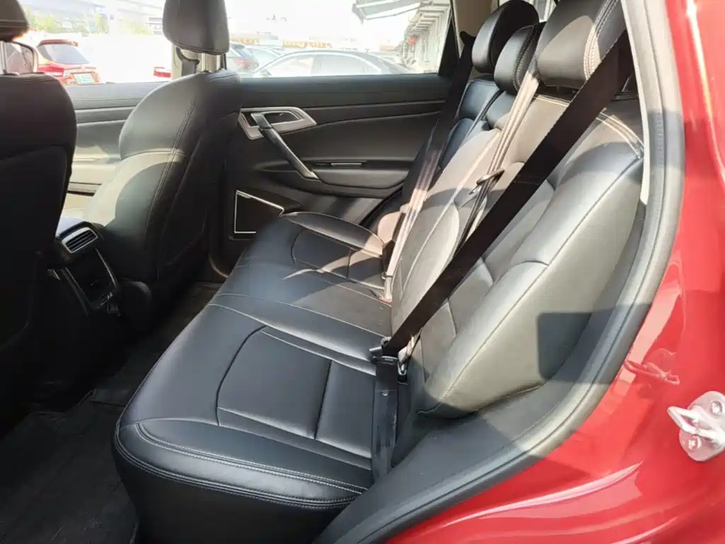 Geely Boyue — миниатюра 17