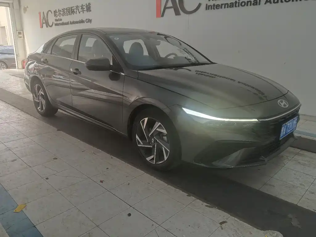 Hyundai Elantra — миниатюра 2