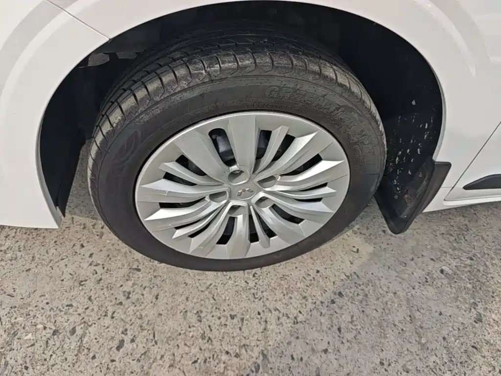 Wuling Jiachen — миниатюра 23