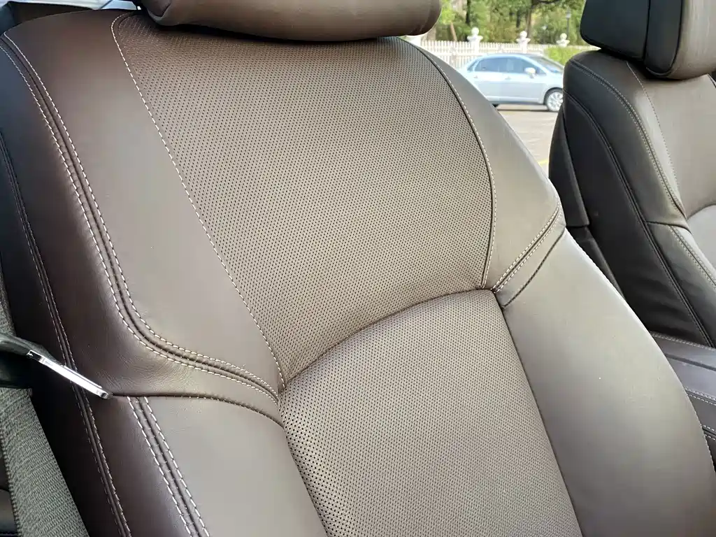 BMW 5 Series GT — миниатюра 11