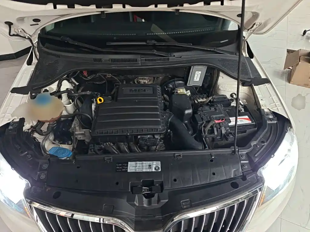 Skoda Rapid Spaceback — миниатюра 20