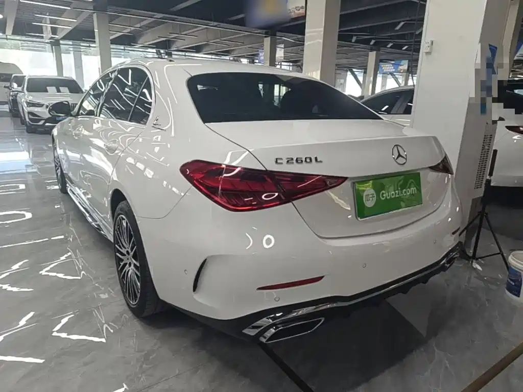 Mercedes-Benz C-Class — миниатюра 5
