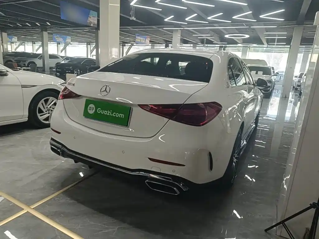 Mercedes-Benz C-Class — миниатюра 7