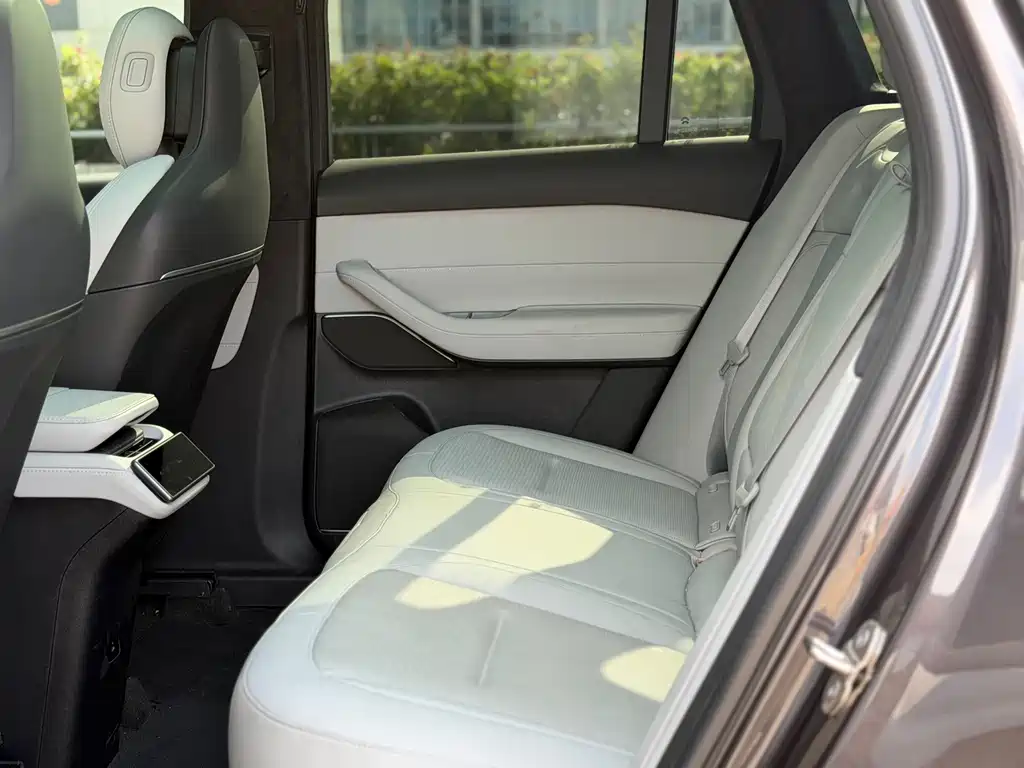NIO ES6 — миниатюра 5