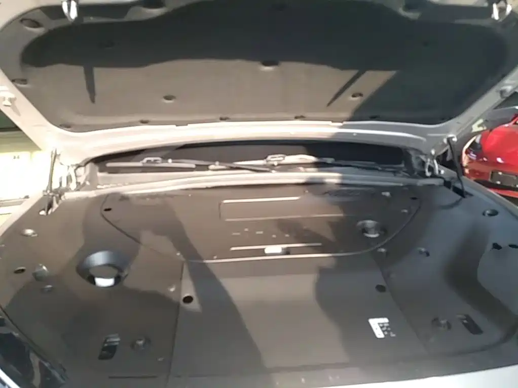NIO ES8 — миниатюра 20