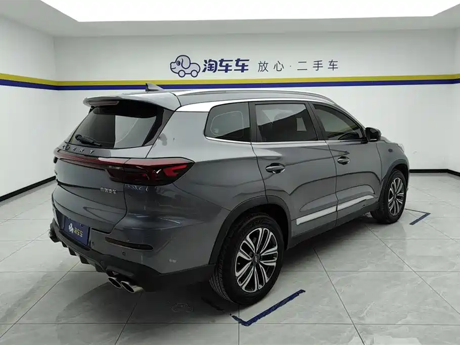 CHERY TIGGO 8