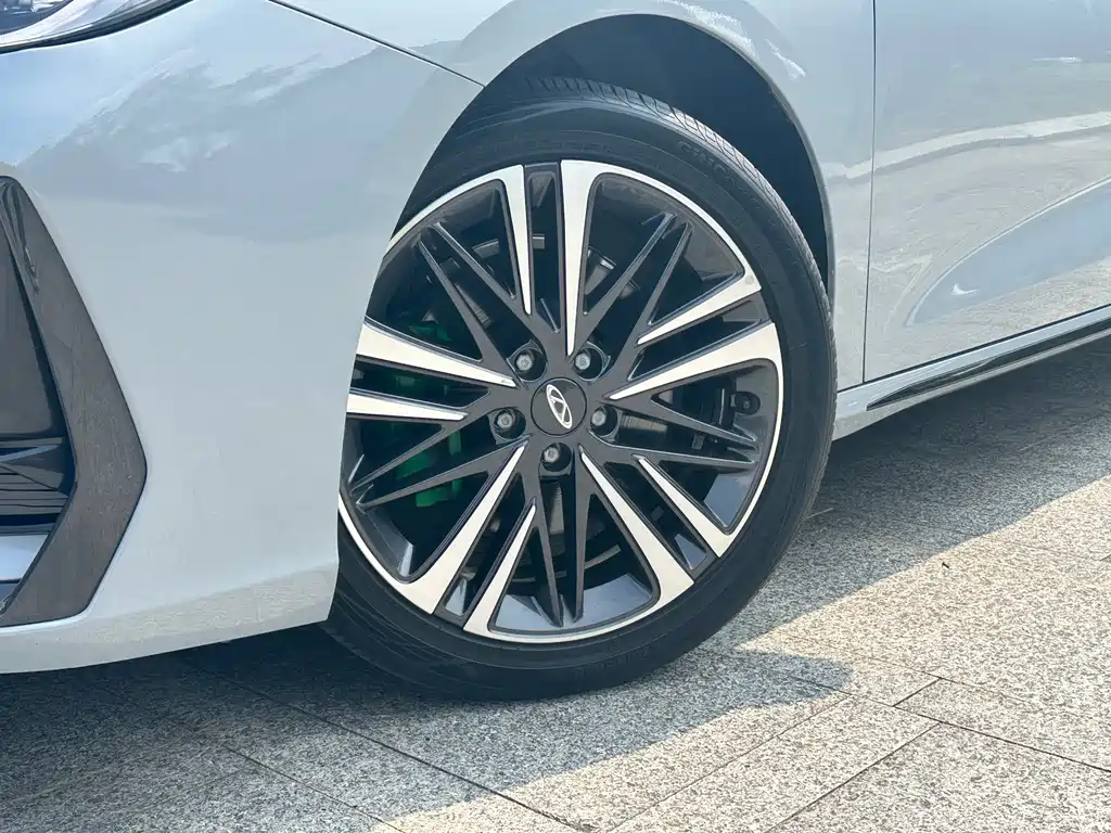 Chery Arrizo 8 — миниатюра 32