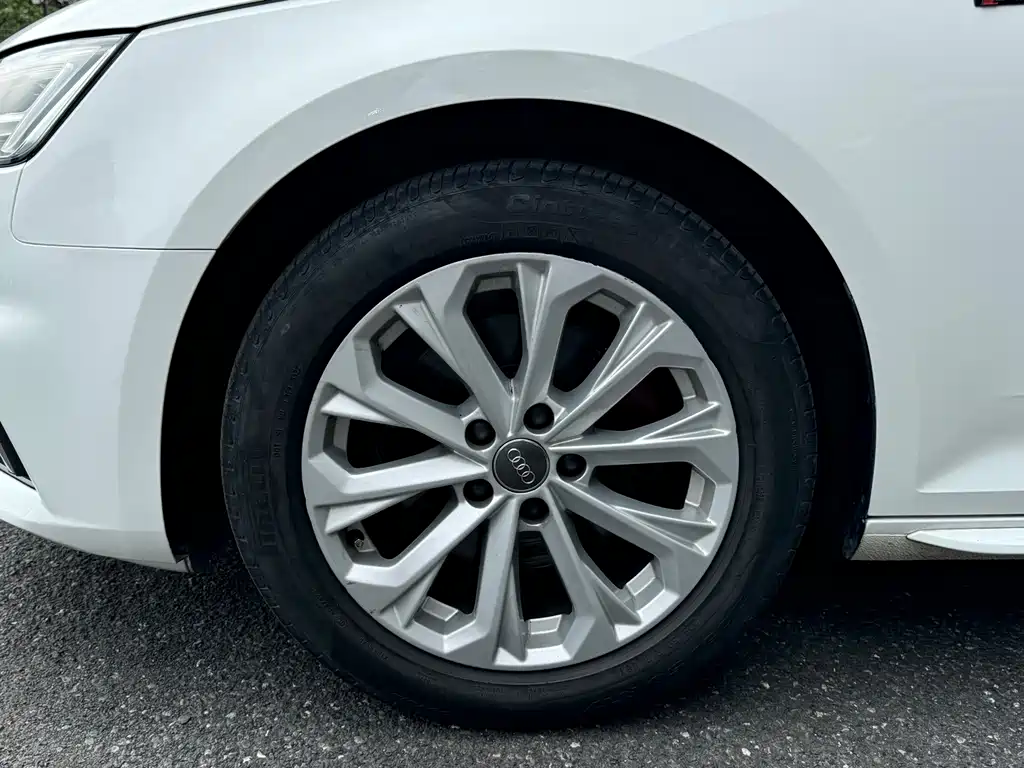 Audi A4L — миниатюра 13