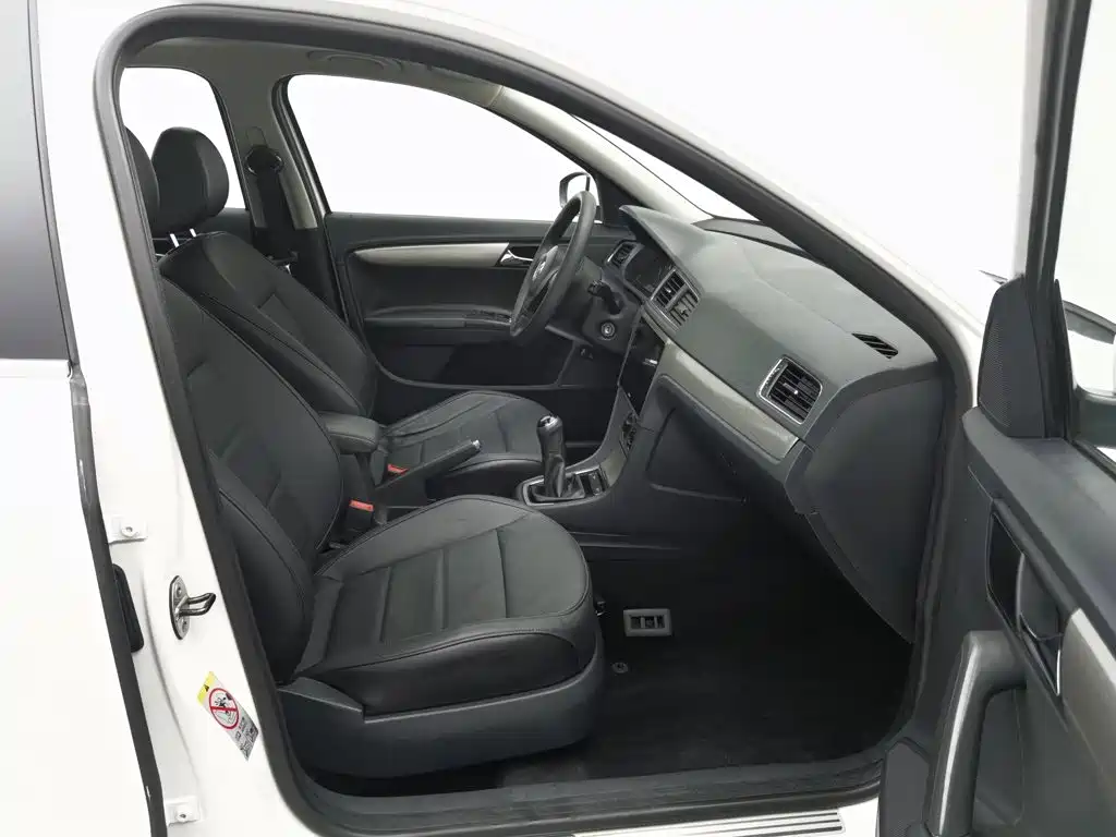 Volkswagen Lavida — миниатюра 23