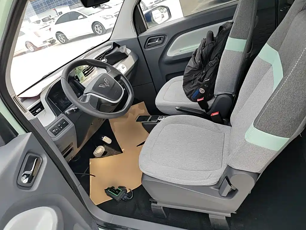 Wuling MINIEV — миниатюра 15