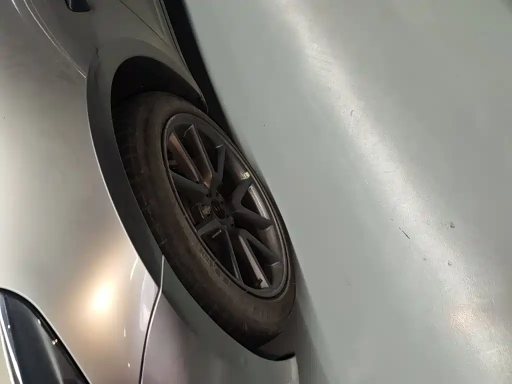 Tesla Model 3 — миниатюра 23