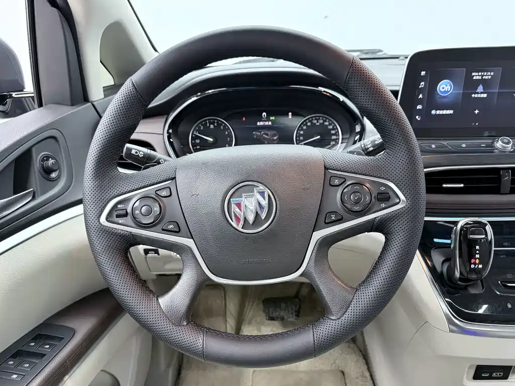 Buick GL8 — миниатюра 5