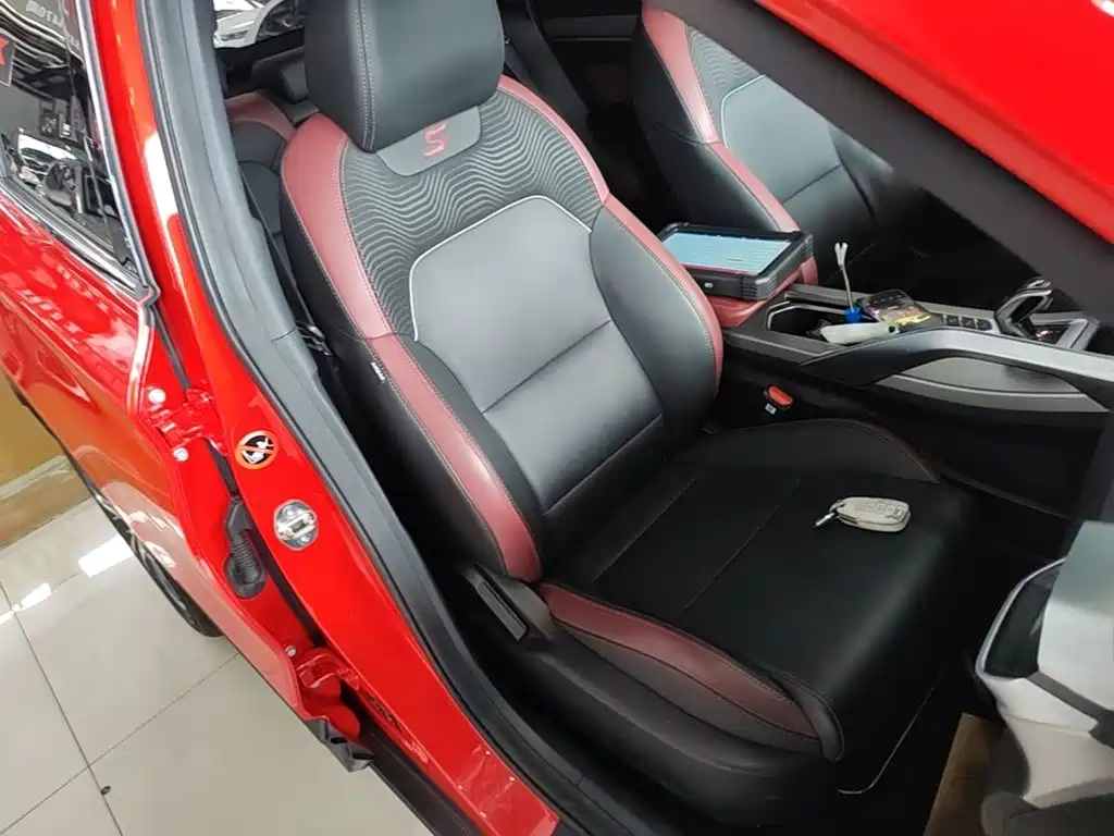 Geely Binyue — миниатюра 25