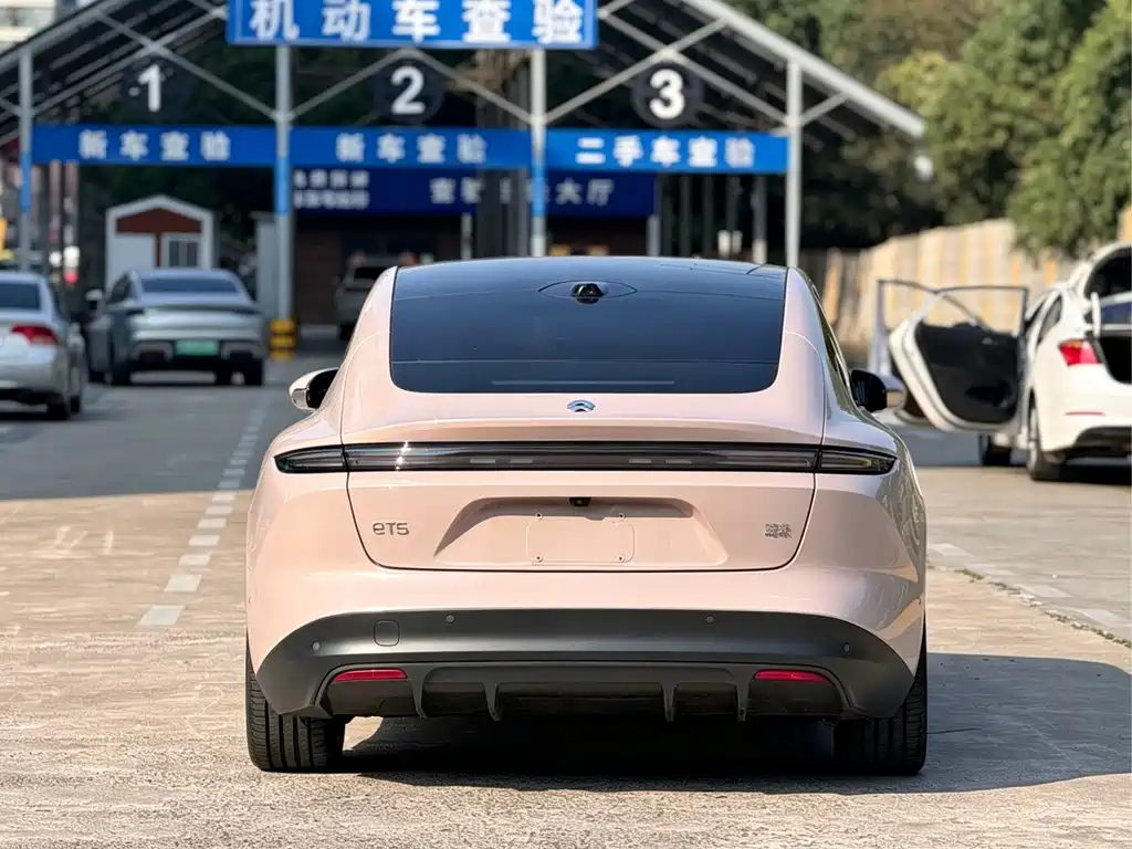 NIO ET5 — миниатюра 5